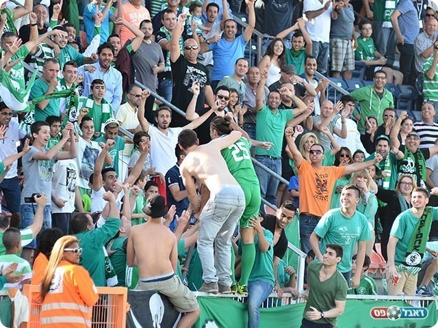 וחוגג סטייל דור מיכה (ארנון לוי)